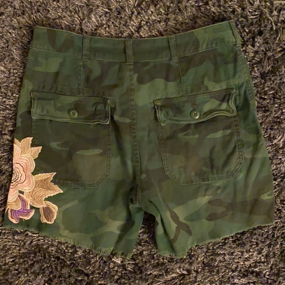 Free People Embroidered Scout Shorts Green - Picture 3 of 10